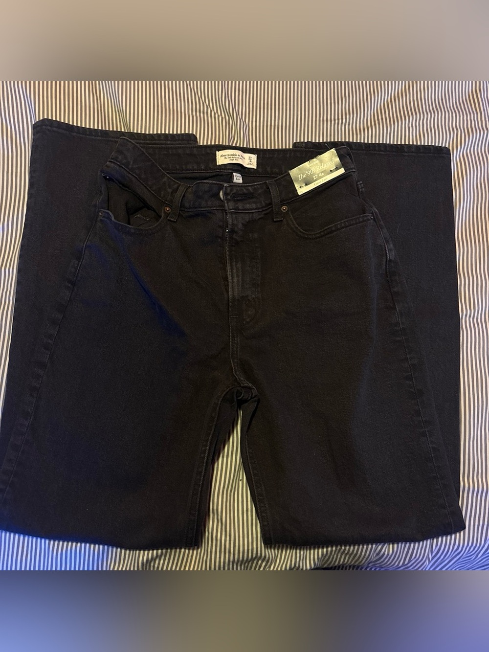 Abercrombie & Fitch size 28 new with tags